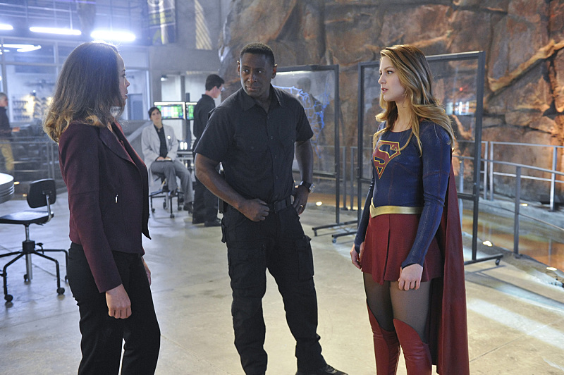 Supergirl Recap “Strange Visitor From Another Planet”: Mars Attacks!