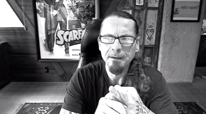 Sons of Anarchy: Kurt Sutter Discusses Unfortunate Spoilers; Why Aren’t Lady Bikers a Part of the Show?