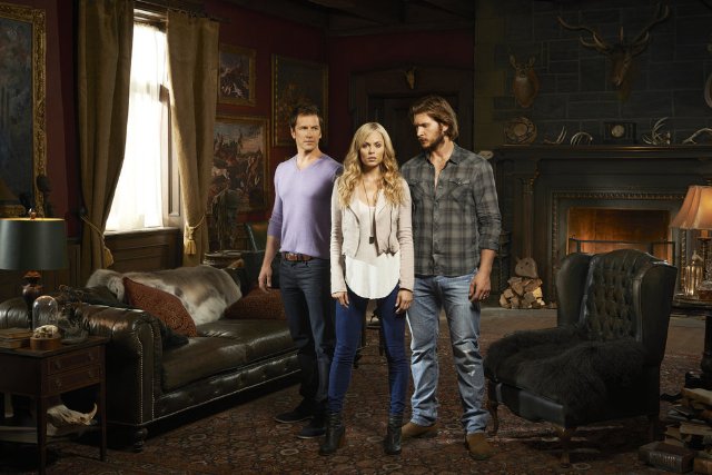 ‘Bitten’ Debut Review — Is the Show a Keeper or Should We Put a Silver Bullet In It Already?