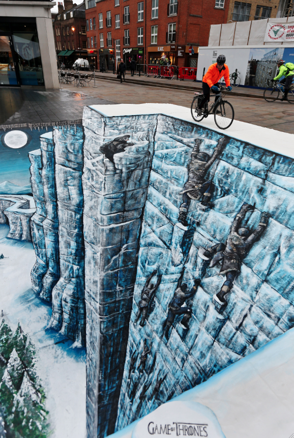 ‘Game of Thrones’ Wall Recreated as 3D Art in London Streets (Photo)