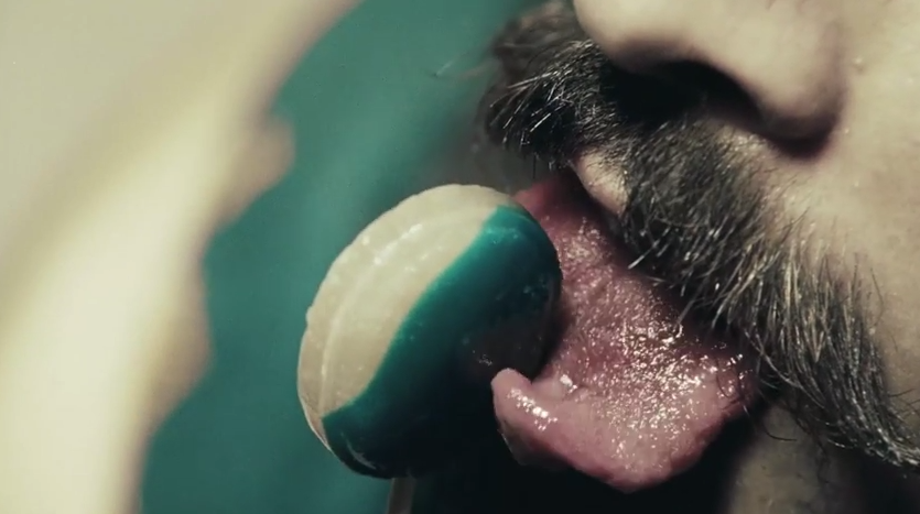 VIDEO: How Many Licks Does It Take to Get to the Latest ‘American Horror Story: Freak Show’ Teaser