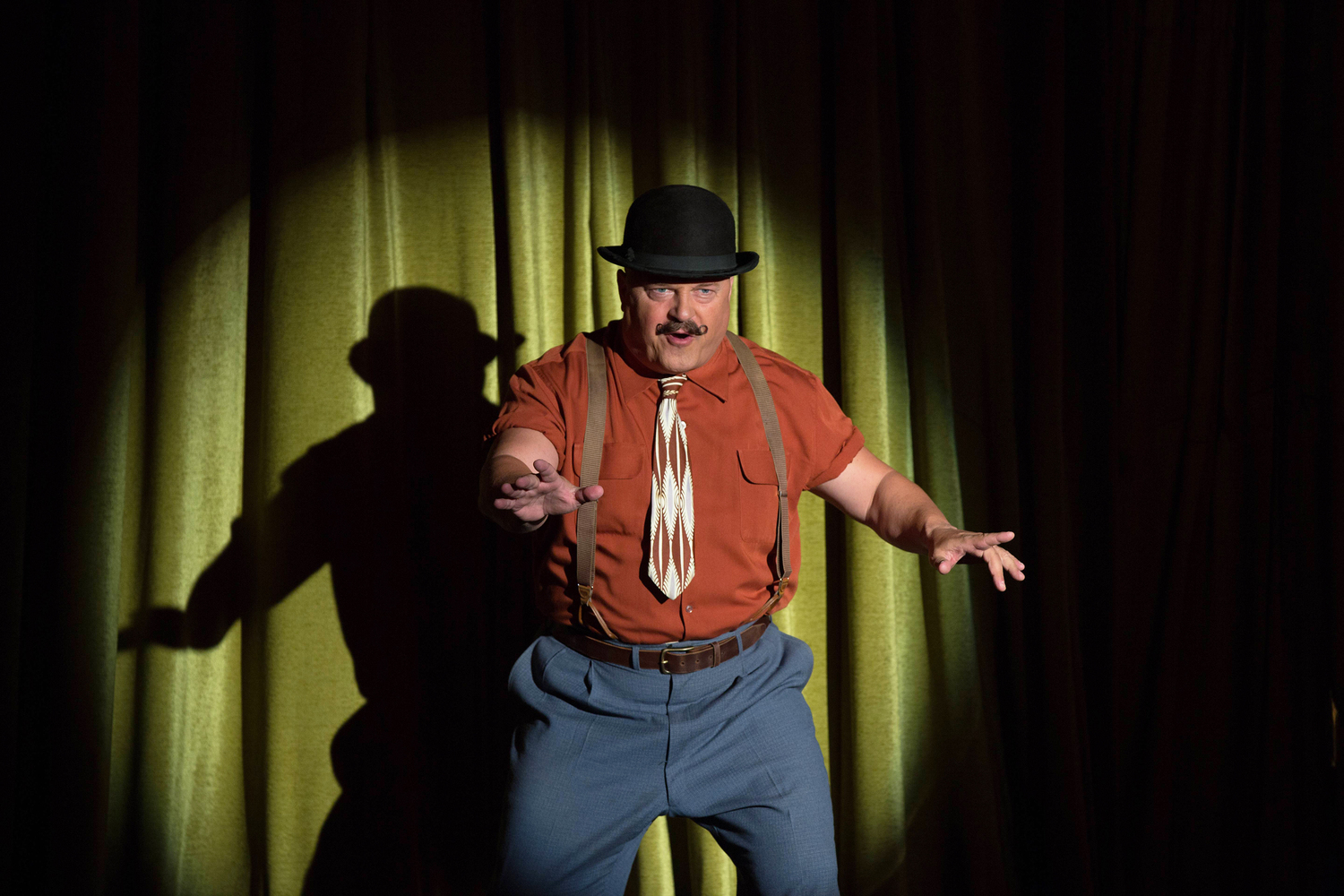 American Horror Story: Freak Show Recap “Massacres and Matinees”: Things Are Looking Dandy