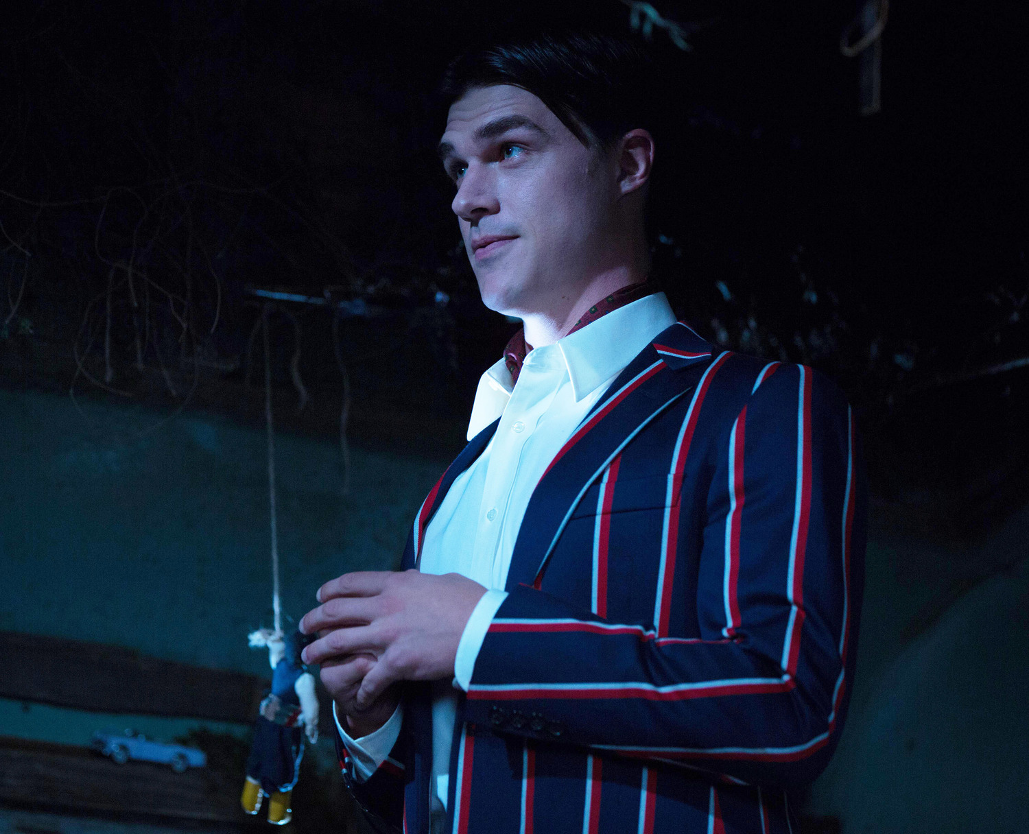 American Horror Story: Freak Show Recap “Pink Cupcakes”: Dandy Bateman