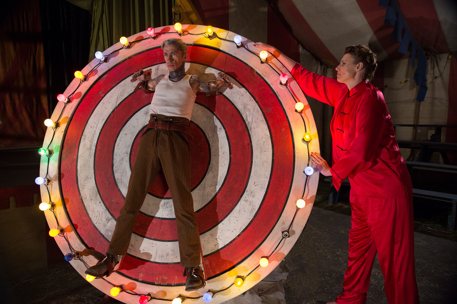 American Horror Story: Freak Show Recap “Bullseye”: The Wheel of Death