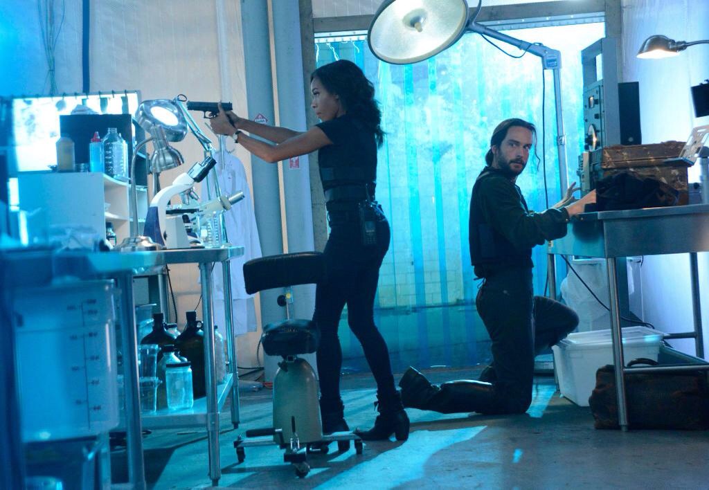 “Gotham” Recap “Penguin’s Umbrella”:  Gordon Versus the World