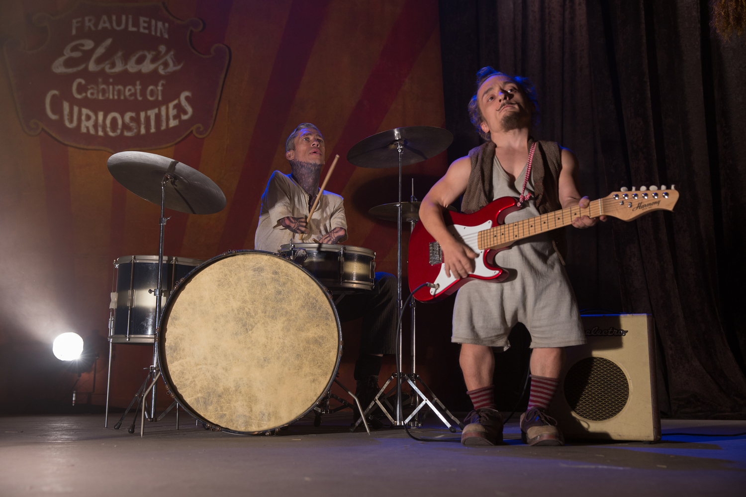 American Horror Story: Freak Show Recap “Tupperware Party Massacre”: I Am the Law