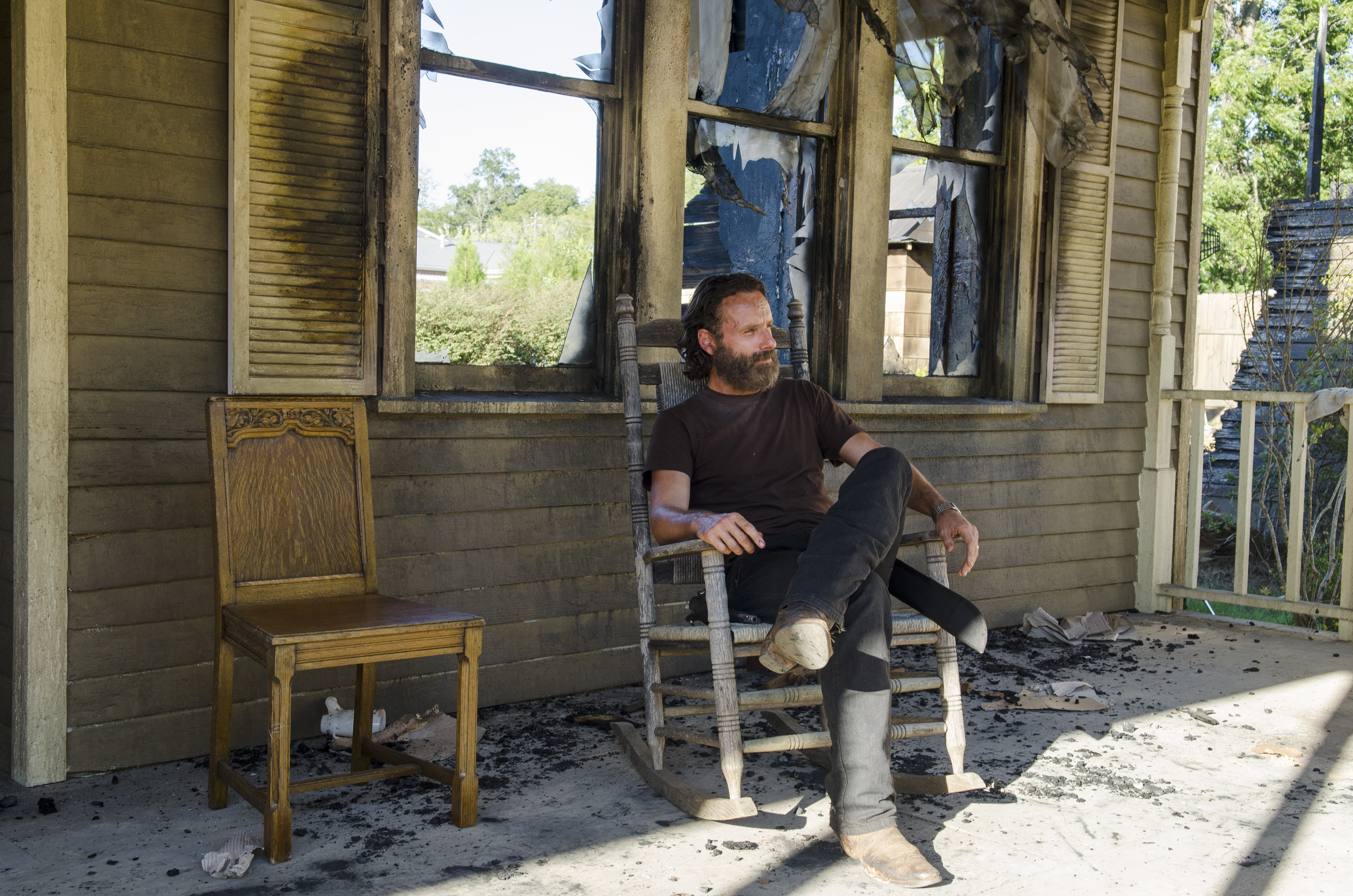The Walking Dead Recap “Remember”: Welcome to the Alexandria Safe Zone