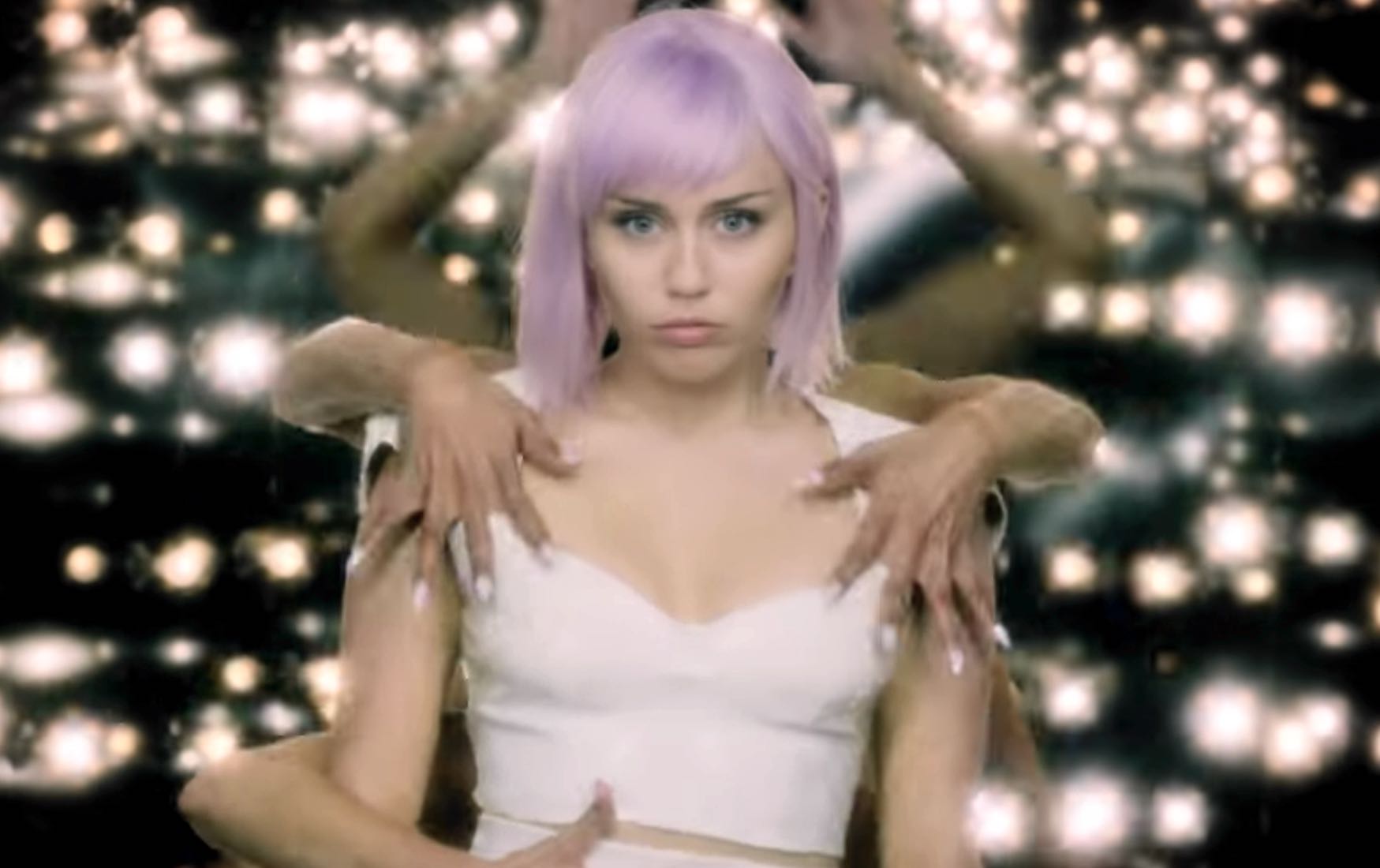 ‘Black Mirror’ Season 5 Trailer Debuts Featuring Anthony Mackie and Miley Cyrus (VIDEO)