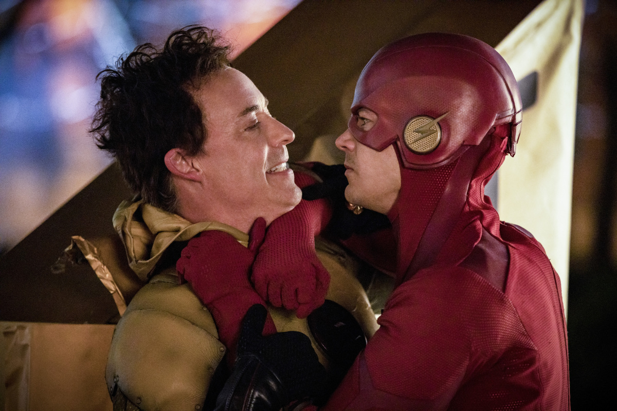 ‘The Flash’ Season 5 Finale Teases ‘Crisis on Infinite Earths’ Crossover