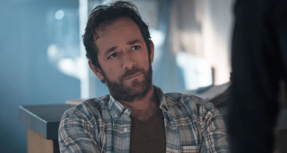 ‘Riverdale’ Star Luke Perry Dies at 52