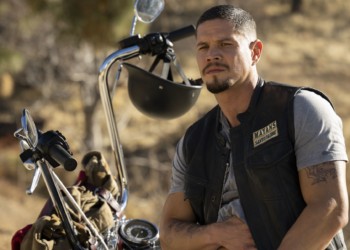 ‘Mayans M.C.’ Recap ‘You Can’t Pray a Lie’: Going to War