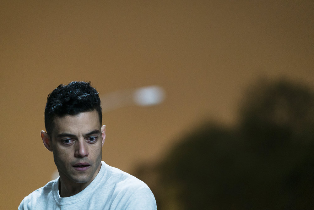 ‘Mr. Robot’ Season 3 Debut Recap ‘eps3.0power-saver-mode.h’: A Lesson in Duality