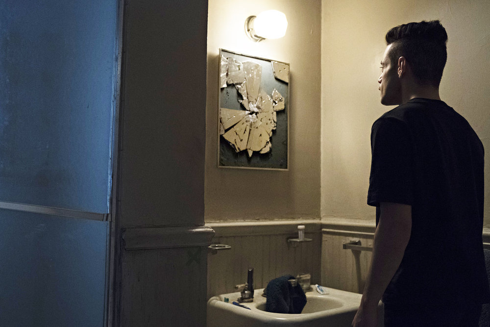 ‘Mr. Robot’ Season 3 Debut Recap ‘eps3.0power-saver-mode.h’: A Lesson in Duality