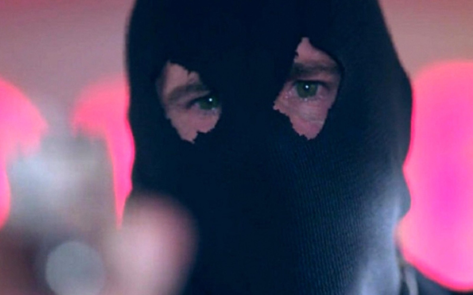 Riverdale: The Black Hood Will Return Before Season 2 Is Finished