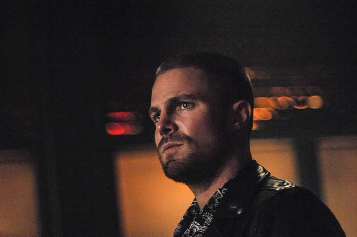 Extended ‘Elseworlds’ Trailer Reveals Alternate Reality for ‘Arrow’ and ‘The Flash’ (VIDEO)