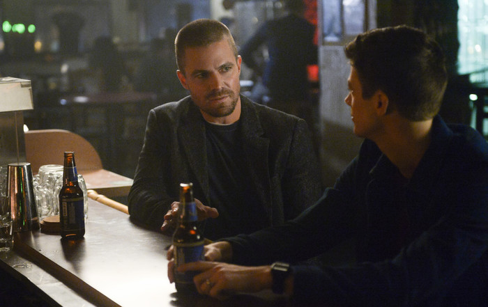 Extended ‘Elseworlds’ Trailer Reveals Alternate Reality for ‘Arrow’ and ‘The Flash’ (VIDEO)