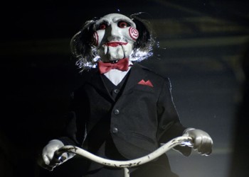 PODCAST: Rewind of the Living Dead Reviews the Original ‘Saw’ Movie from 2004