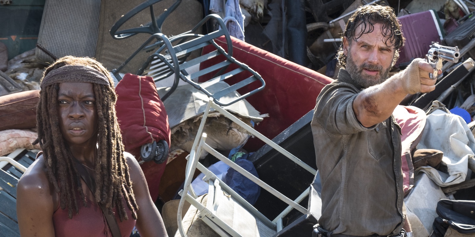 ‘The Walking Dead’ Recap ‘The Lost and the Plunderers’: Letters from the Dead