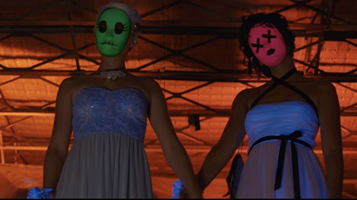 PODCAST: Rewind of the Living Dead Reviews the 2017 Horror-Comedy ‘Tragedy Girls’