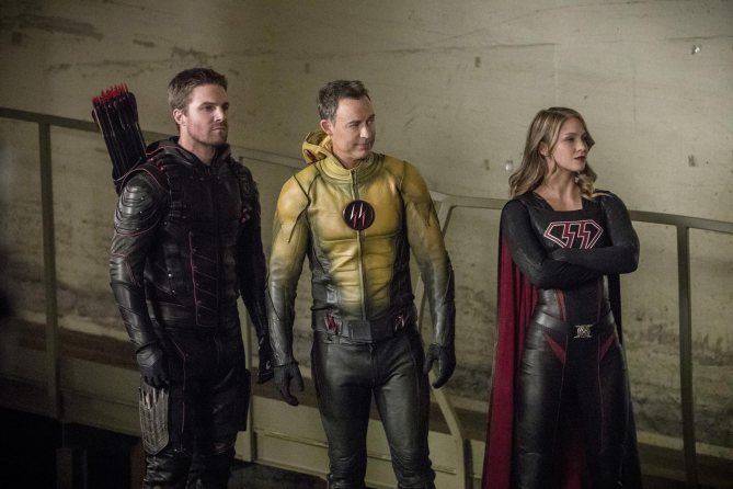 ‘Supergirl’, ‘Arrow’ Recap: Crisis on Earth-X Parts 1 and 2