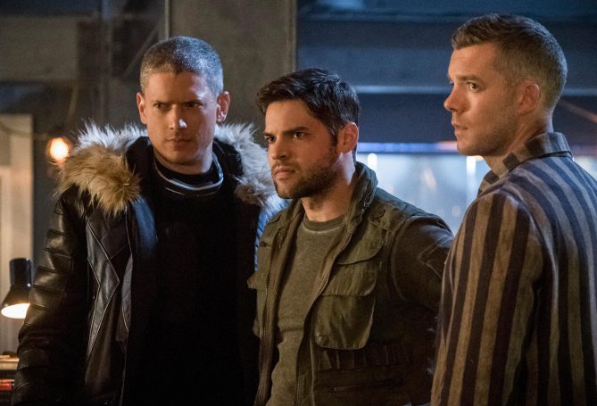 ‘Supergirl’, ‘Arrow’ Recap: Crisis on Earth-X Parts 1 and 2