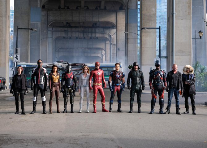 ‘Supergirl’, ‘Arrow’ Recap: Crisis on Earth-X Parts 1 and 2