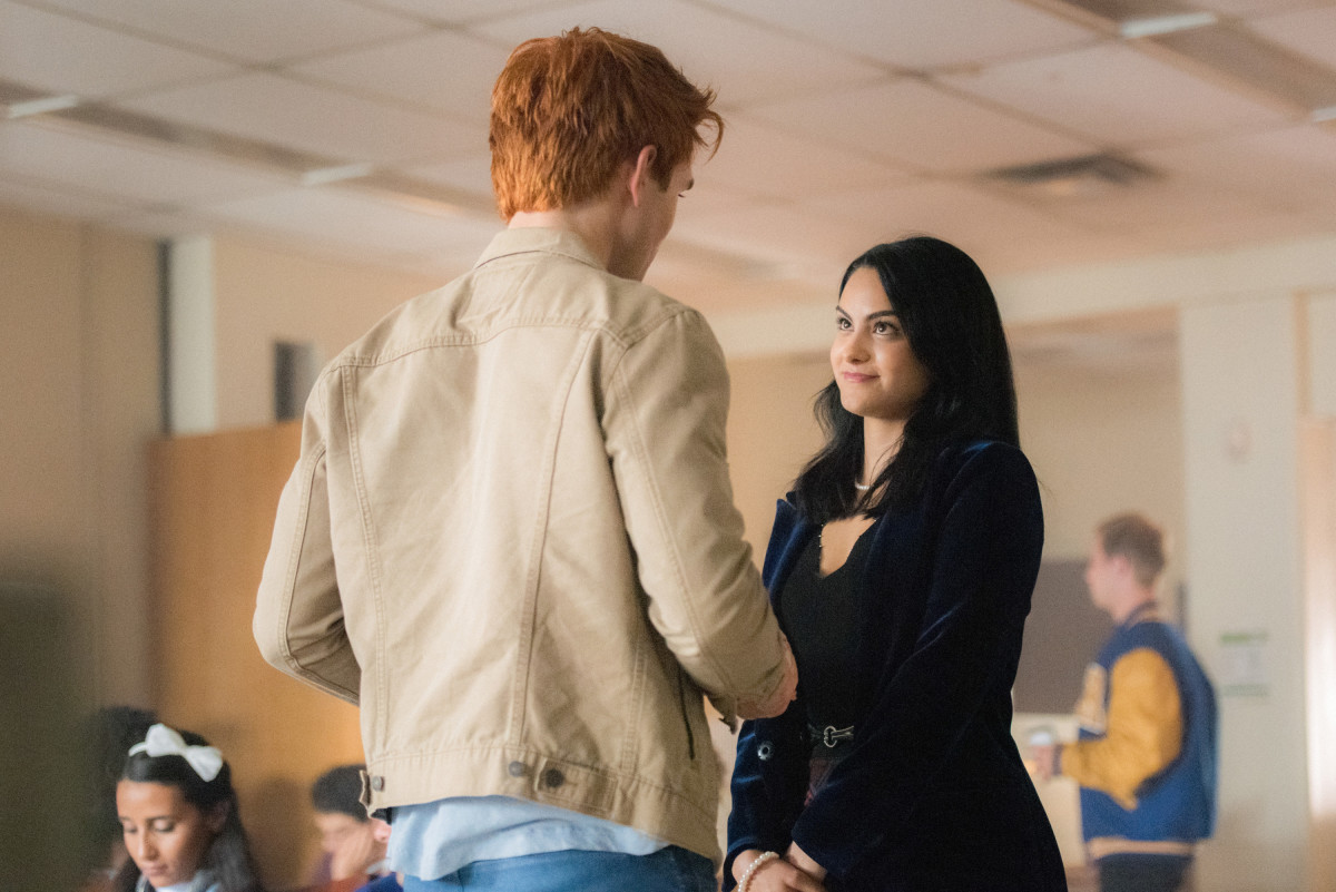 ‘Riverdale’ Season 2 Debut Recap ‘Chapter Fourteen: A Kiss Before Dying’
