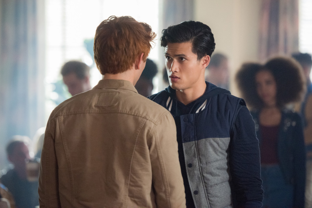 ‘Riverdale’ Season 2 Debut Recap ‘Chapter Fourteen: A Kiss Before Dying’