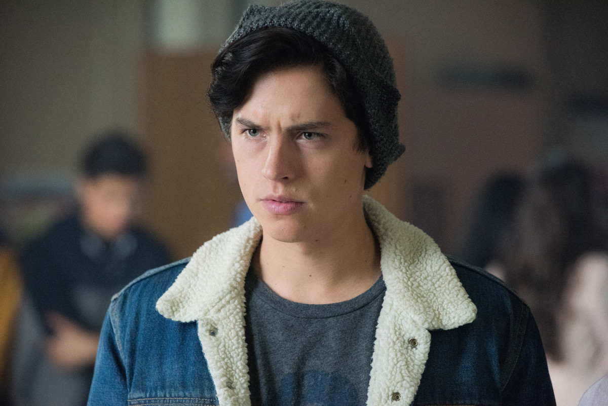 ‘Riverdale’ Season 2 Debut Recap ‘Chapter Fourteen: A Kiss Before Dying’