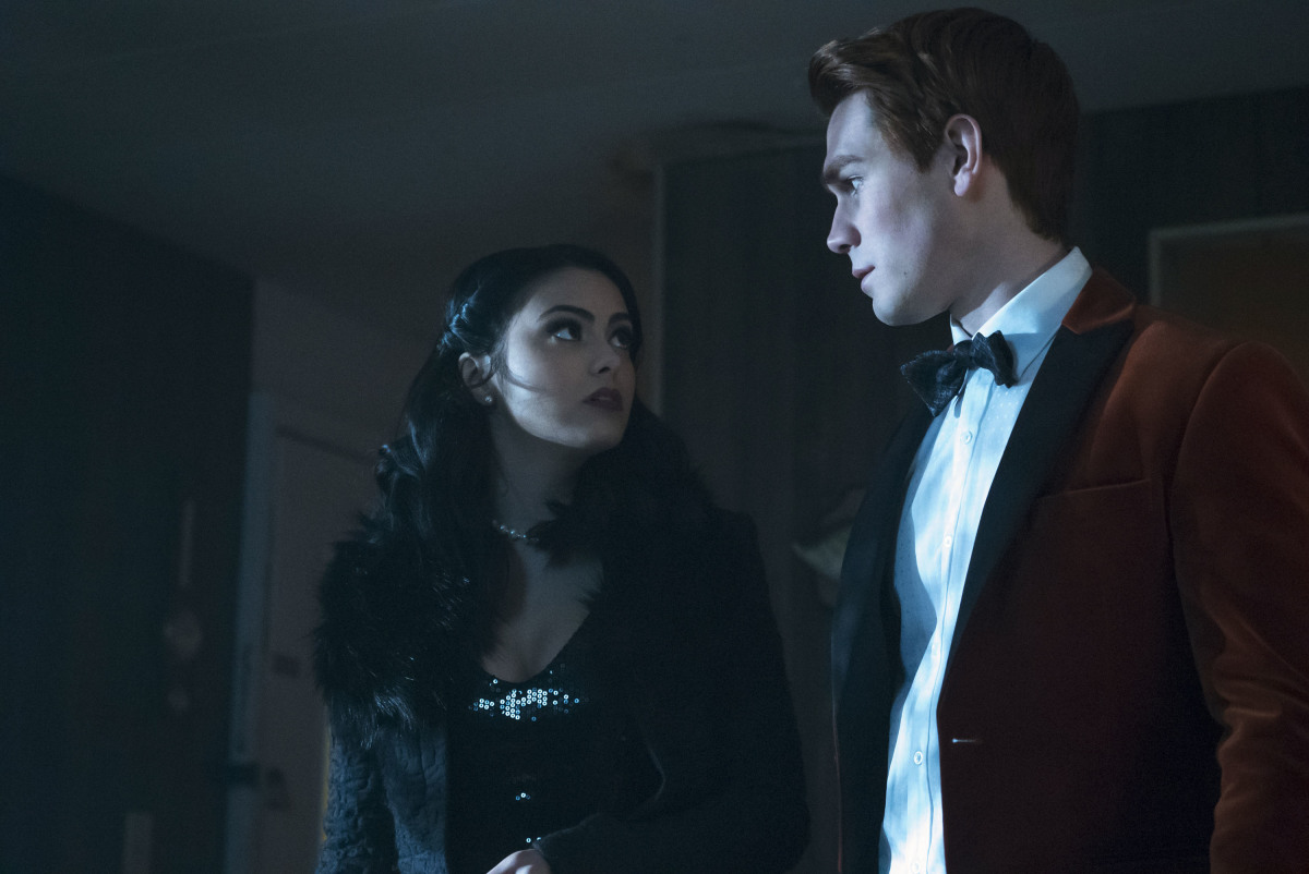 ‘Riverdale’ Recap ‘Chapter Eleven: To Riverdale and Back Again’: Suspicious Minds