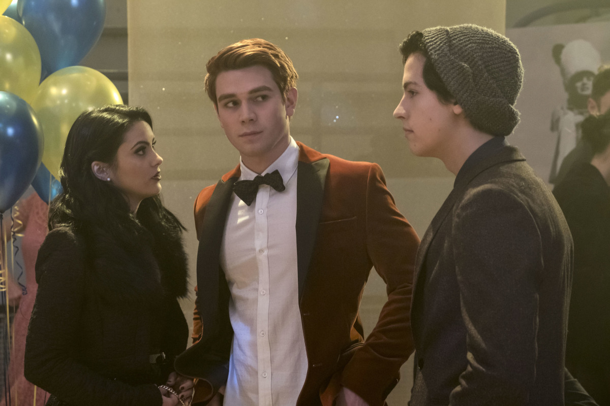 ‘Riverdale’ Recap ‘Chapter Eleven: To Riverdale and Back Again’: Suspicious Minds