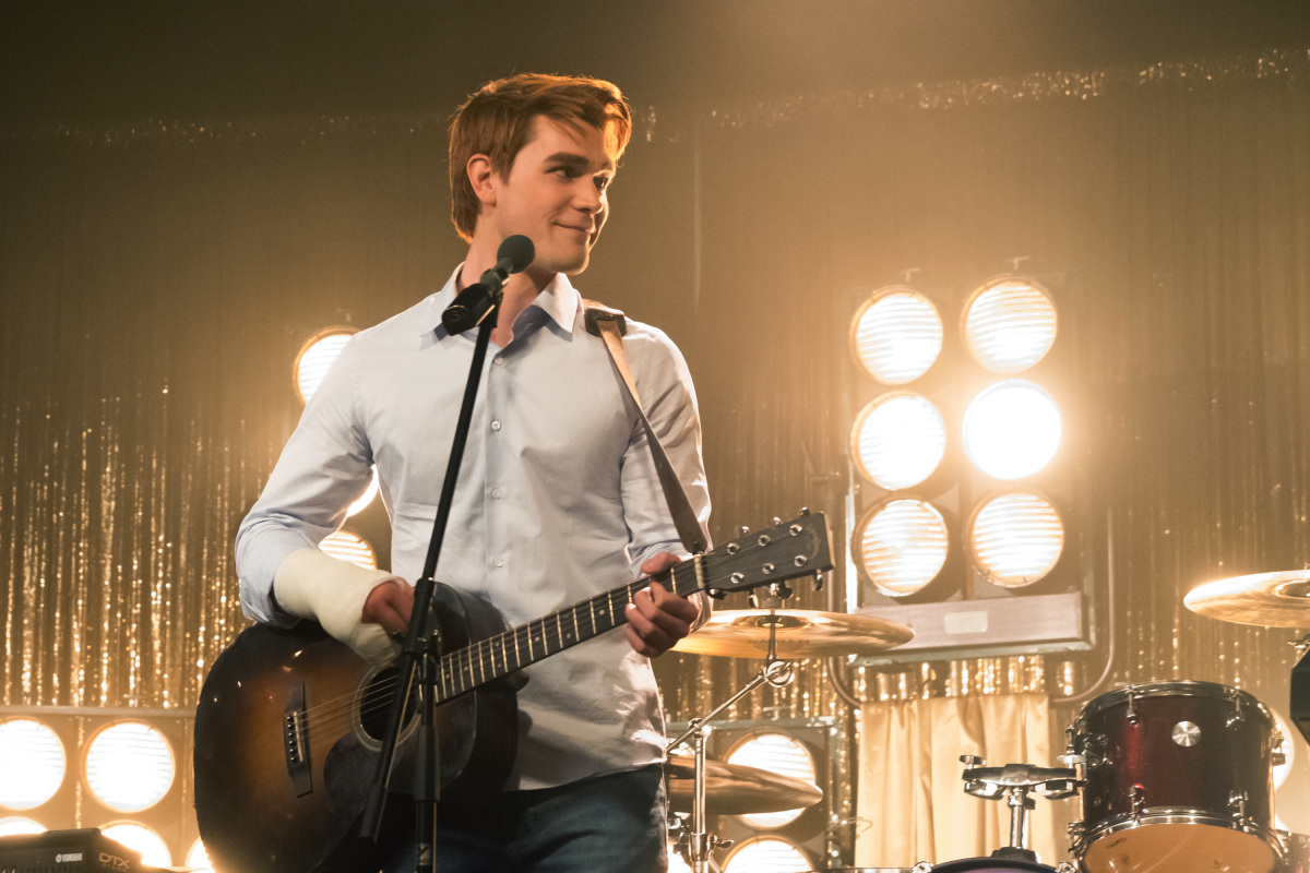 ‘Riverdale’ Season Finale Recap ‘Sweet Hereafter’: The End of Innocence