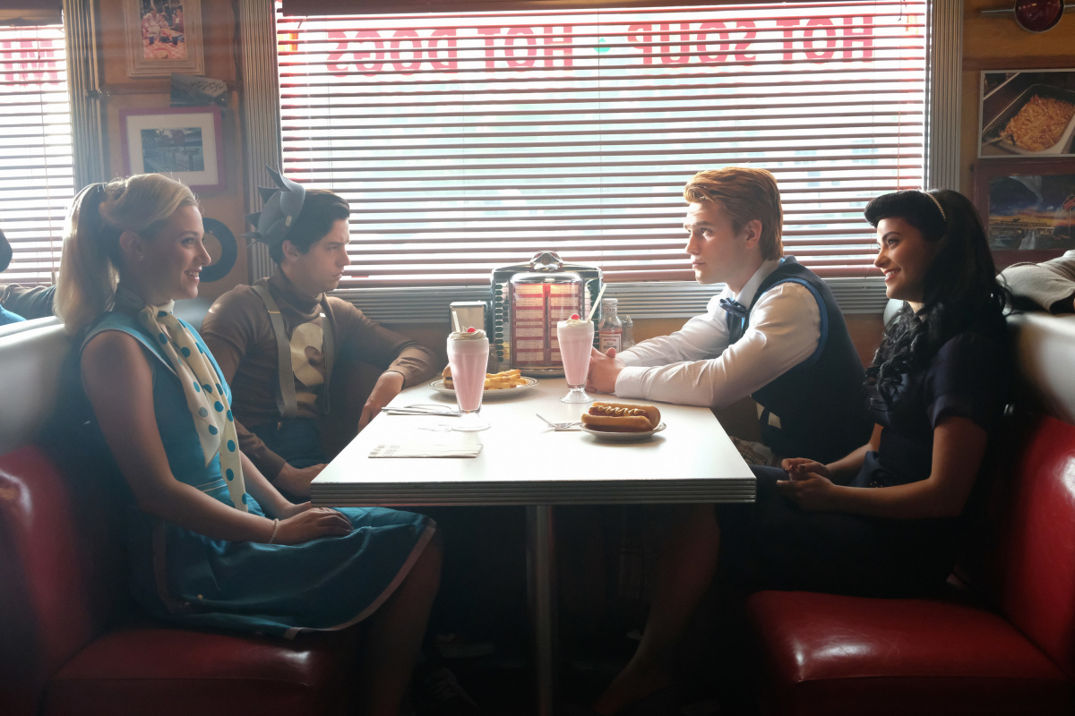 ‘Riverdale’ Recap ‘Chapter Fifteen: Nighthawks’: Things That Go Bump in the Night