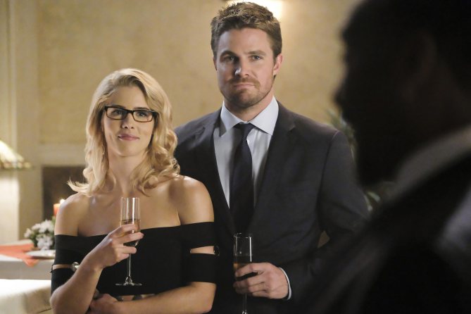 ‘Supergirl’, ‘Arrow’ Recap: Crisis on Earth-X Parts 1 and 2