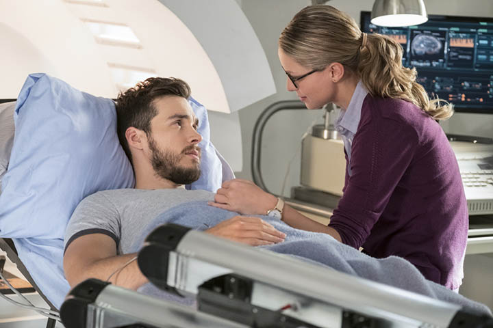 ‘Supergirl’ Recap ‘Wake Up’: Days of Future Past